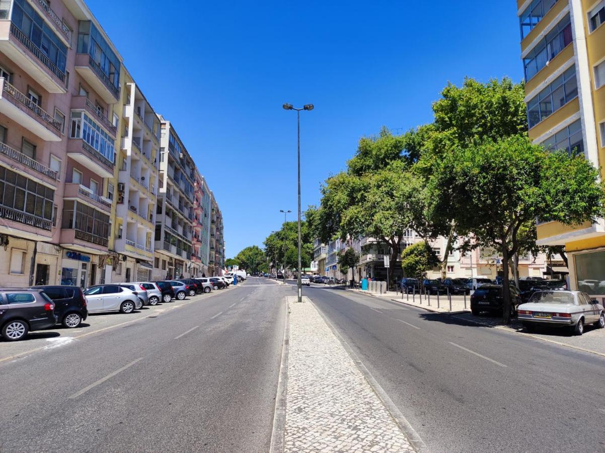 Gæstehus With Ac In Penha De Franca, Lisboa